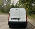 Белый Рено Кенгу, объемом двигателя 1.5 л и пробегом 220 тыс. км за 2300 $, фото 3 на Automoto.ua