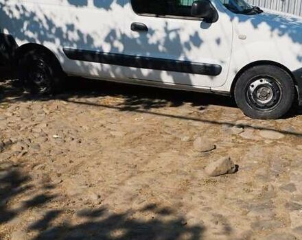 Белый Рено Кенгу, объемом двигателя 1.46 л и пробегом 210 тыс. км за 2800 $, фото 2 на Automoto.ua