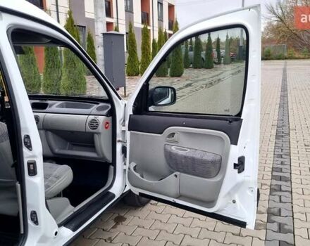 Білий Рено Кєнгу, об'ємом двигуна 1.46 л та пробігом 321 тис. км за 3550 $, фото 15 на Automoto.ua