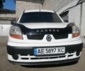 Рено Кєнгу 2006 у Кам'янське (Дніпродзержинськ) на Automoto.ua Білий Рено Кєнгу, об'ємом двигуна 1.5 л та пробігом 348 тис. км за 4200 $, фото 2 на Automoto.ua