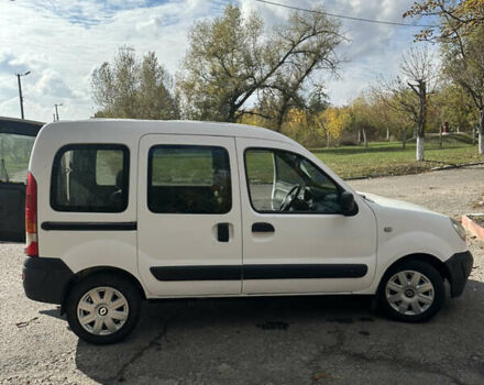 Белый Рено Кенгу, объемом двигателя 0 л и пробегом 400 тыс. км за 3499 $, фото 2 на Automoto.ua