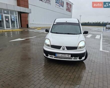 Білий Рено Кєнгу, об'ємом двигуна 1.5 л та пробігом 240 тис. км за 3200 $, фото 1 на Automoto.ua