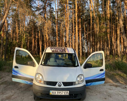 Белый Рено Кенгу, объемом двигателя 1.5 л и пробегом 234 тыс. км за 3900 $, фото 3 на Automoto.ua