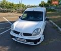 Белый Рено Кенгу, объемом двигателя 1.5 л и пробегом 250 тыс. км за 3999 $, фото 1 на Automoto.ua