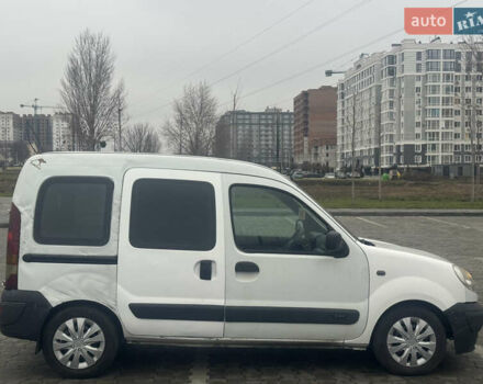 Белый Рено Кенгу, объемом двигателя 1.46 л и пробегом 330 тыс. км за 2300 $, фото 6 на Automoto.ua