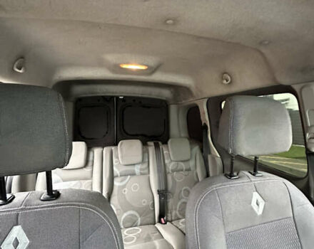 Білий Рено Кєнгу, об'ємом двигуна 1.5 л та пробігом 328 тис. км за 4500 $, фото 10 на Automoto.ua