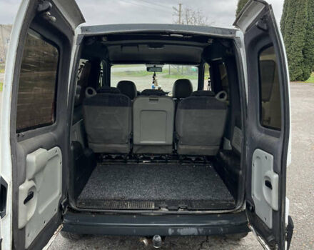 Белый Рено Кенгу, объемом двигателя 1.5 л и пробегом 261 тыс. км за 2950 $, фото 7 на Automoto.ua