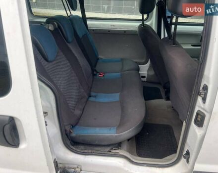 Білий Рено Кєнгу, об'ємом двигуна 1.15 л та пробігом 220 тис. км за 3650 $, фото 18 на Automoto.ua