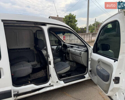 Белый Рено Кенгу, объемом двигателя 1.46 л и пробегом 285 тыс. км за 3450 $, фото 3 на Automoto.ua