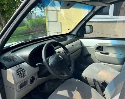 Білий Рено Кєнгу, об'ємом двигуна 1.6 л та пробігом 130 тис. км за 2400 $, фото 7 на Automoto.ua