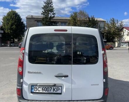 Белый Рено Кенгу, объемом двигателя 1.46 л и пробегом 209 тыс. км за 4900 $, фото 3 на Automoto.ua