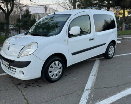 Белый Рено Кенгу, объемом двигателя 1.46 л и пробегом 265 тыс. км за 5800 $, фото 2 на Automoto.ua