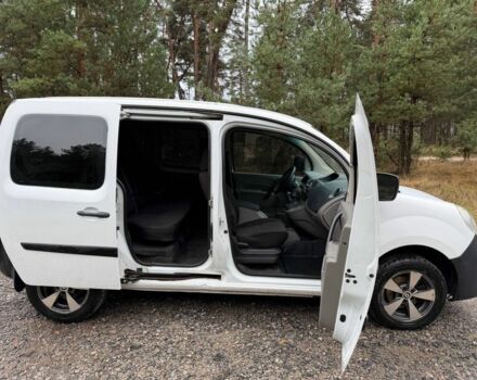 Белый Рено Кенгу, объемом двигателя 1.5 л и пробегом 216 тыс. км за 4950 $, фото 6 на Automoto.ua