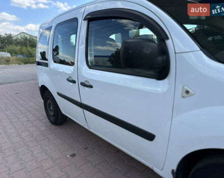 Белый Рено Кенгу, объемом двигателя 1.5 л и пробегом 295 тыс. км за 4900 $, фото 14 на Automoto.ua