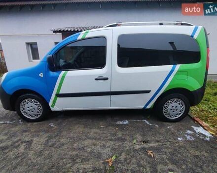 Белый Рено Кенгу, объемом двигателя 1.5 л и пробегом 355 тыс. км за 5100 $, фото 9 на Automoto.ua