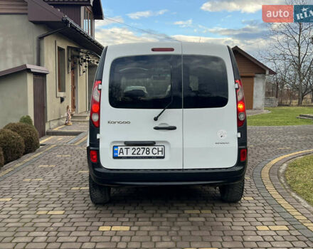 Белый Рено Кенгу, объемом двигателя 1.5 л и пробегом 268 тыс. км за 5300 $, фото 20 на Automoto.ua