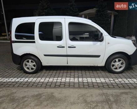 Белый Рено Кенгу, объемом двигателя 1.5 л и пробегом 441 тыс. км за 5600 $, фото 15 на Automoto.ua