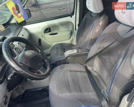 Рено Кенгу 2008 в Черкассах на Automoto.ua Белый Рено Кенгу, объемом двигателя 1.9 л и пробегом 275 тыс. км за 3500 $, фото 12 на Automoto.ua