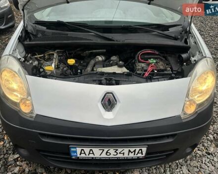 Рено Кенгу 2008 в Смеле на Automoto.ua Белый Рено Кенгу, объемом двигателя 1.5 л и пробегом 270 тыс. км за 4500 $, фото 4 на Automoto.ua
