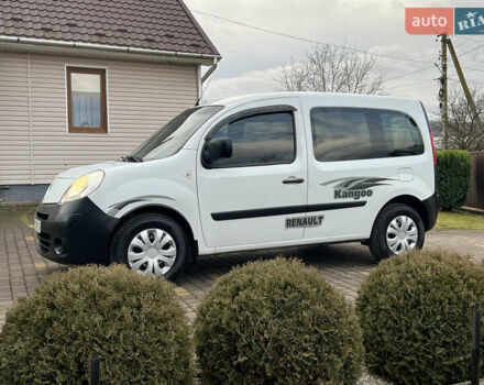 Белый Рено Кенгу, объемом двигателя 1.5 л и пробегом 268 тыс. км за 5300 $, фото 8 на Automoto.ua