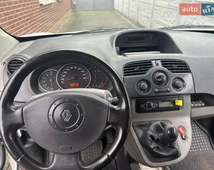 Білий Рено Кєнгу, об'ємом двигуна 1.46 л та пробігом 250 тис. км за 6100 $, фото 9 на Automoto.ua