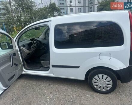 Белый Рено Кенгу, объемом двигателя 1.46 л и пробегом 300 тыс. км за 4750 $, фото 15 на Automoto.ua