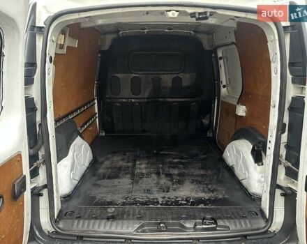 Рено Кенгу 2008 в Смеле на Automoto.ua Белый Рено Кенгу, объемом двигателя 1.5 л и пробегом 270 тыс. км за 4500 $, фото 1 на Automoto.ua