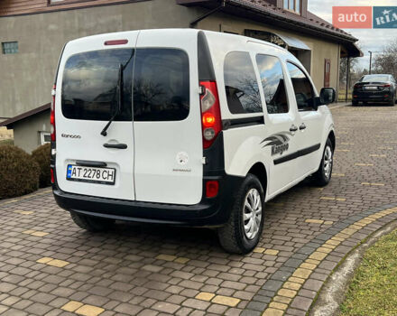 Белый Рено Кенгу, объемом двигателя 1.5 л и пробегом 268 тыс. км за 5300 $, фото 21 на Automoto.ua