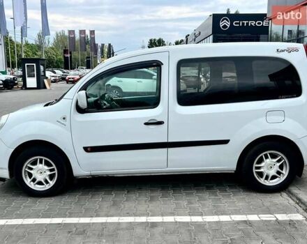 Білий Рено Кєнгу, об'ємом двигуна 1.46 л та пробігом 181 тис. км за 7199 $, фото 6 на Automoto.ua