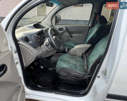 Белый Рено Кенгу, объемом двигателя 1.5 л и пробегом 268 тыс. км за 5300 $, фото 13 на Automoto.ua