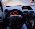 Белый Рено Кенгу, объемом двигателя 1.5 л и пробегом 375 тыс. км за 8000 $, фото 24 на Automoto.ua