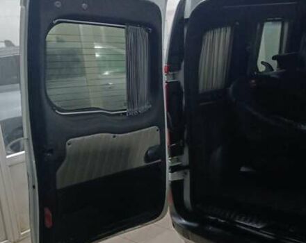 Белый Рено Кенгу, объемом двигателя 1.46 л и пробегом 320 тыс. км за 6200 $, фото 4 на Automoto.ua