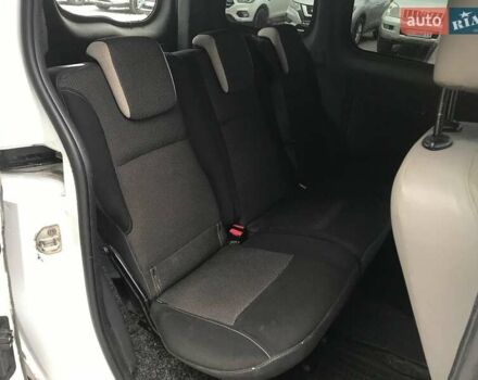 Белый Рено Кенгу, объемом двигателя 1.5 л и пробегом 441 тыс. км за 5990 $, фото 15 на Automoto.ua