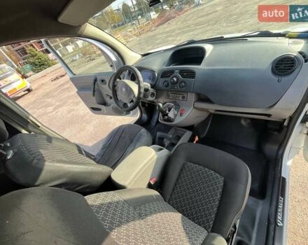 Білий Рено Кєнгу, об'ємом двигуна 1.5 л та пробігом 392 тис. км за 4950 $, фото 12 на Automoto.ua