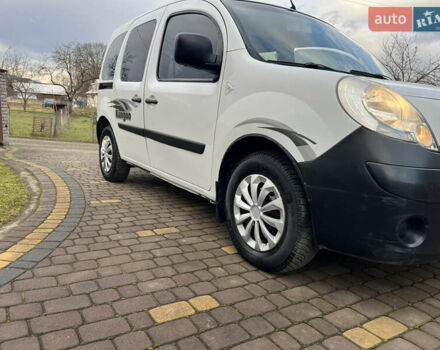 Белый Рено Кенгу, объемом двигателя 1.5 л и пробегом 268 тыс. км за 5300 $, фото 11 на Automoto.ua