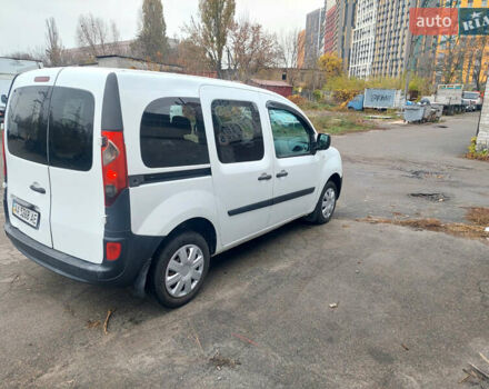 Белый Рено Кенгу, объемом двигателя 1.46 л и пробегом 300 тыс. км за 4750 $, фото 5 на Automoto.ua