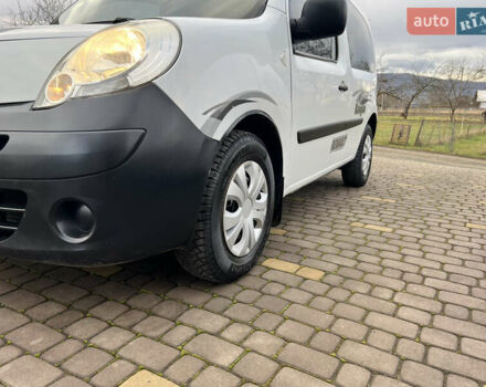 Белый Рено Кенгу, объемом двигателя 1.5 л и пробегом 268 тыс. км за 5300 $, фото 10 на Automoto.ua