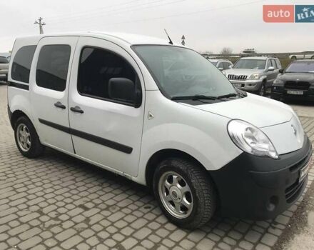 Белый Рено Кенгу, объемом двигателя 1.5 л и пробегом 441 тыс. км за 5990 $, фото 2 на Automoto.ua