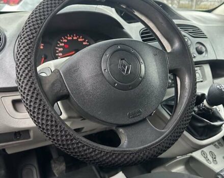 Рено Кенгу 2008 в Смеле на Automoto.ua Белый Рено Кенгу, объемом двигателя 1.5 л и пробегом 270 тыс. км за 4500 $, фото 13 на Automoto.ua