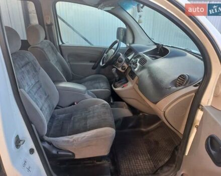 Белый Рено Кенгу, объемом двигателя 1.46 л и пробегом 380 тыс. км за 4500 $, фото 20 на Automoto.ua