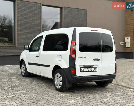 Білий Рено Кєнгу, об'ємом двигуна 1.5 л та пробігом 300 тис. км за 5500 $, фото 13 на Automoto.ua