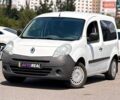 Белый Рено Кенгу, объемом двигателя 1.46 л и пробегом 300 тыс. км за 5800 $, фото 1 на Automoto.ua