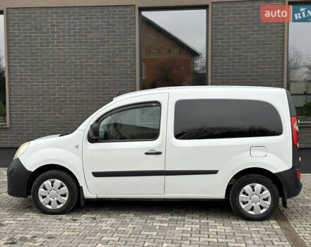 Білий Рено Кєнгу, об'ємом двигуна 1.5 л та пробігом 300 тис. км за 5500 $, фото 11 на Automoto.ua