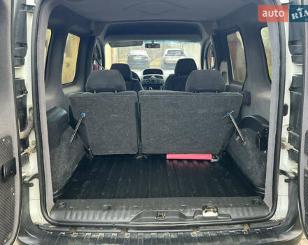 Белый Рено Кенгу, объемом двигателя 1.5 л и пробегом 268 тыс. км за 5300 $, фото 18 на Automoto.ua