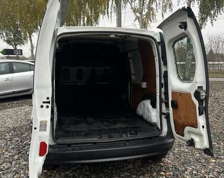 Рено Кенгу 2008 в Смеле на Automoto.ua Белый Рено Кенгу, объемом двигателя 1.5 л и пробегом 270 тыс. км за 4500 $, фото 8 на Automoto.ua