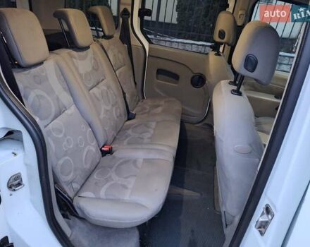 Белый Рено Кенгу, объемом двигателя 1.5 л и пробегом 375 тыс. км за 8000 $, фото 17 на Automoto.ua