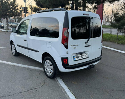 Белый Рено Кенгу, объемом двигателя 1.46 л и пробегом 265 тыс. км за 5800 $, фото 3 на Automoto.ua