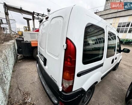 Белый Рено Кенгу, объемом двигателя 1.46 л и пробегом 350 тыс. км за 3700 $, фото 6 на Automoto.ua