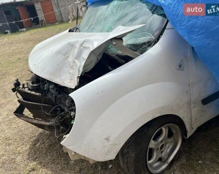 Белый Рено Кенгу, объемом двигателя 1.5 л и пробегом 350 тыс. км за 1300 $, фото 3 на Automoto.ua