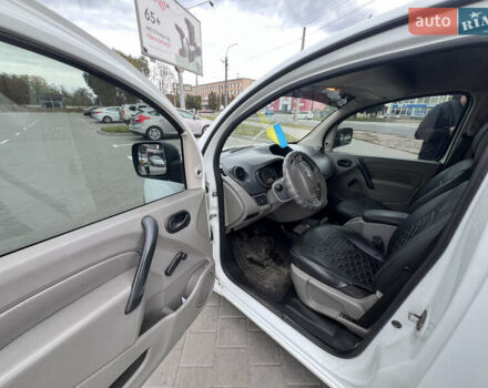 Білий Рено Кєнгу, об'ємом двигуна 1.46 л та пробігом 283 тис. км за 5800 $, фото 9 на Automoto.ua
